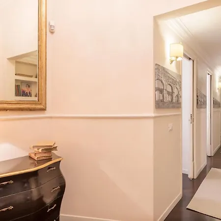 Mazzini Stylish 6pax Rome